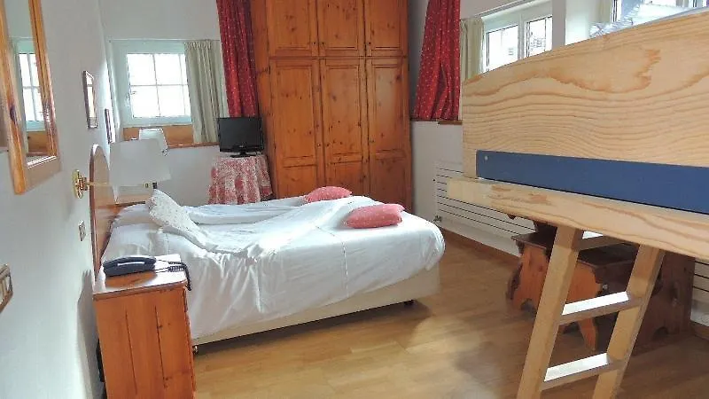 Hotel La Meridiana Madesimo 3*,  Italien